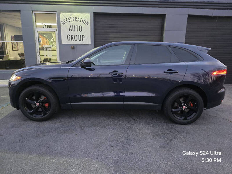 2017 Jaguar F-Pace Prestige photo 2