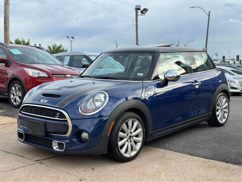 2014 MINI Hardtop for sale at ERS Motors, LLC. in Saint Louis MO