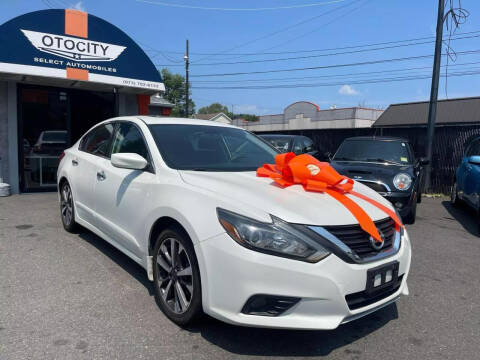 2016 Nissan Altima for sale at OTOCITY in Totowa NJ