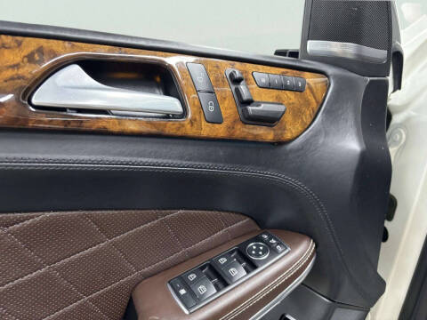 2014 Mercedes-Benz GL-Class GL 550 4MATIC