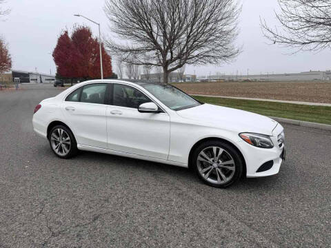 2016 Mercedes-Benz C-Class