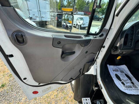 2015 Freightliner 114 SD