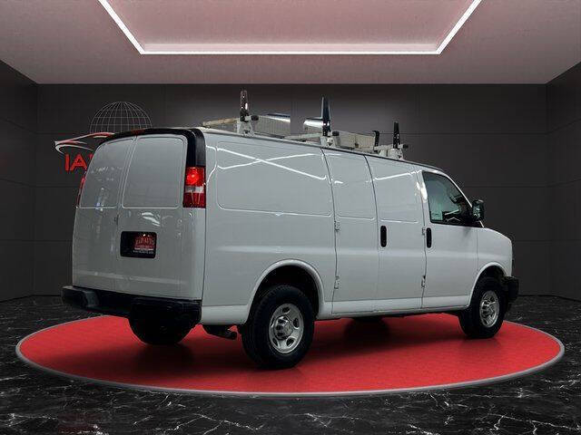 2021 Chevrolet Express 2500