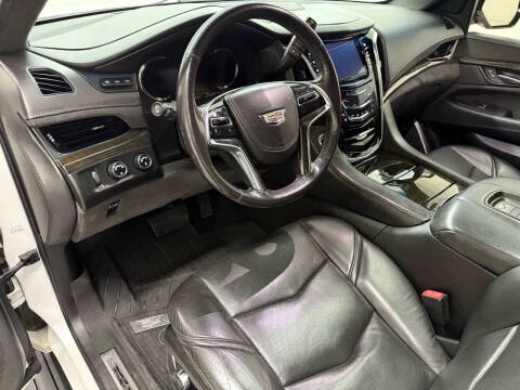 2019 Cadillac Escalade Platinum