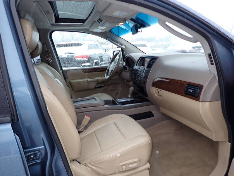2011 Nissan Armada Platinum