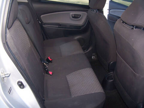 2015 Toyota Yaris 5-Door L