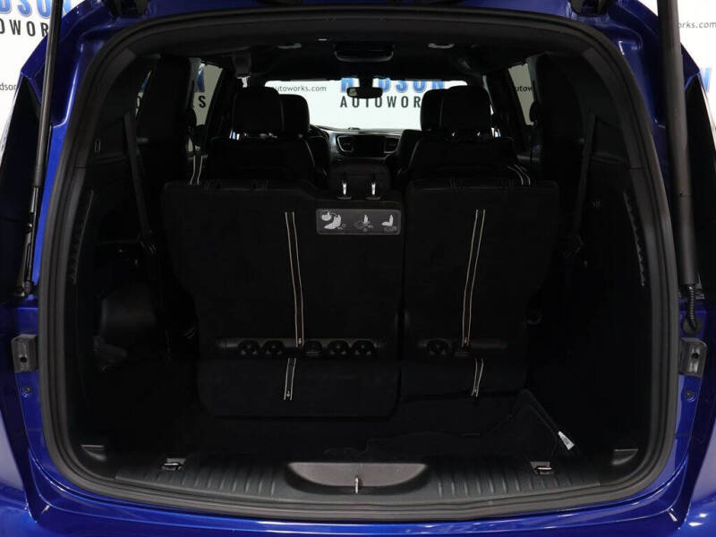 2020 Chrysler Pacifica Touring L