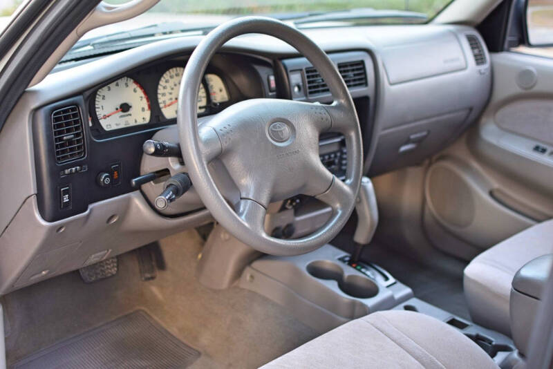 2003 Toyota Tacoma Prerunner photo 25