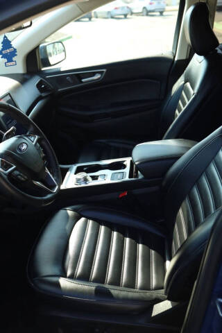 2022 Ford Edge