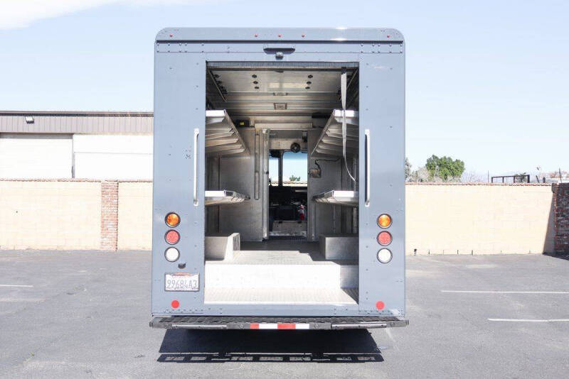 2020 Freightliner MT45 Chassis