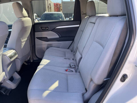 2019 Toyota Highlander LE Plus