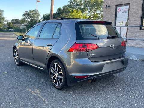 2016 Volkswagen Golf TSI SE