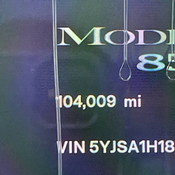 2014 Tesla Model S 85