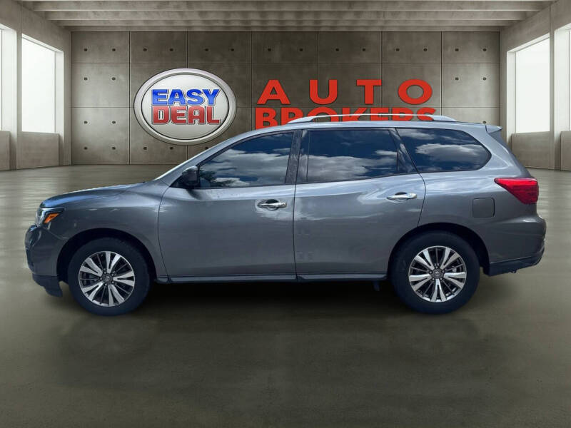 2020 Nissan Pathfinder SL