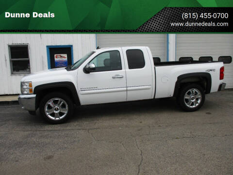 2013 Chevrolet Silverado 1500 for sale at Dunne Deals in Crystal Lake IL