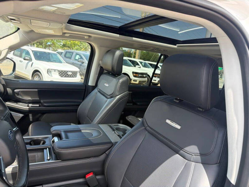 2025 Ford Expedition MAX Platinum
