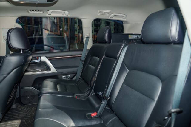 2013 Toyota Land Cruiser