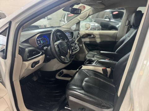 2018 Chrysler Pacifica Touring L Plus