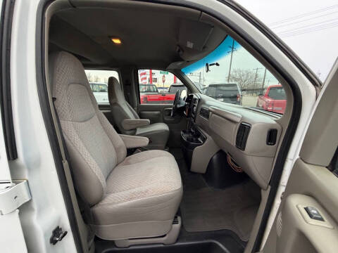 2001 Chevrolet Express