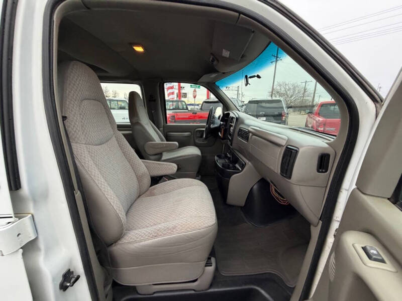 2001 Chevrolet Express