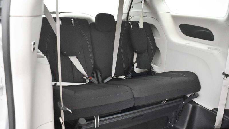 2024 Chrysler Voyager LX