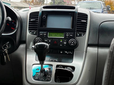 2007 Hyundai Entourage