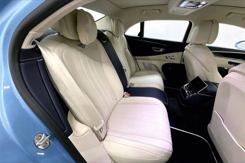 2024 Bentley Flying Spur V8