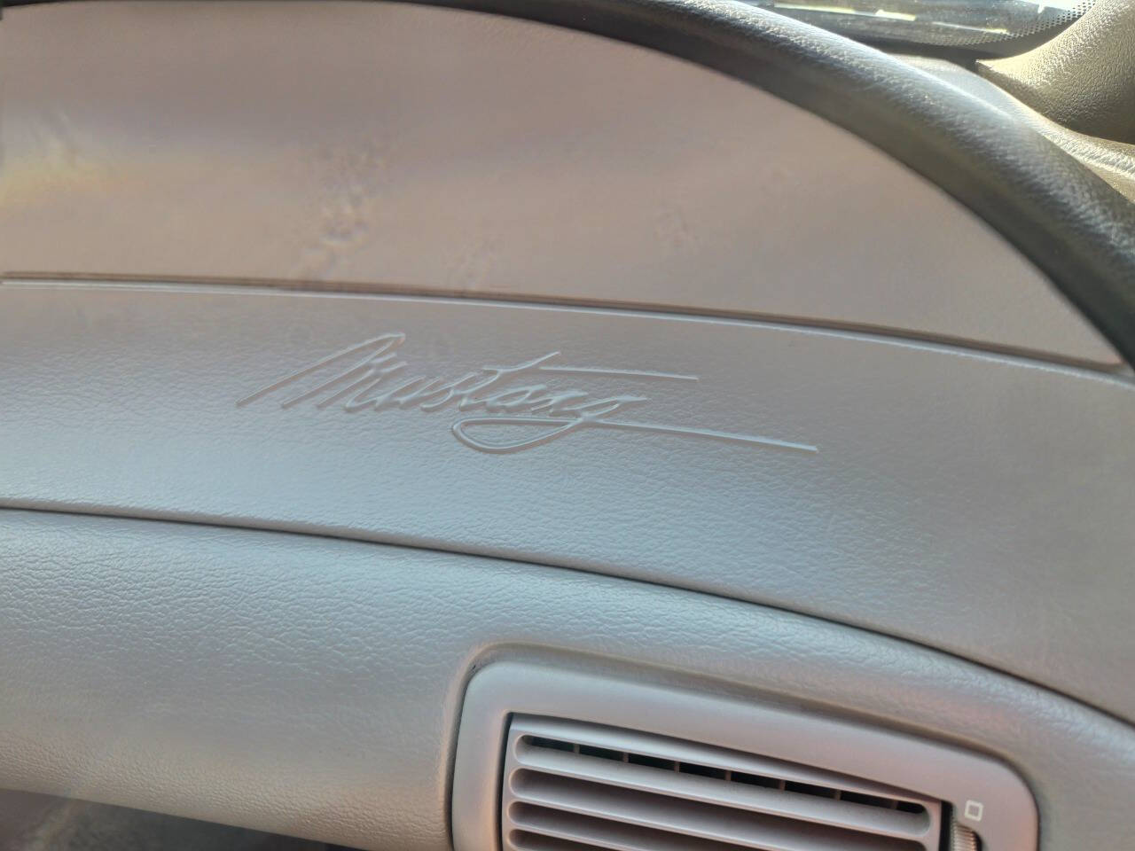 1995 Ford Mustang 169