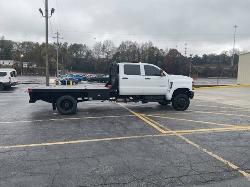 2022 Chevrolet Silverado 5500HD