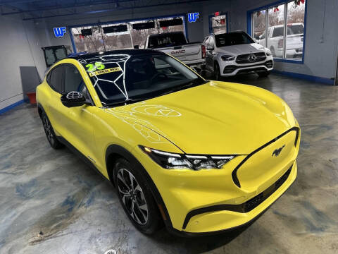 2025 Ford Mustang Mach-E Select