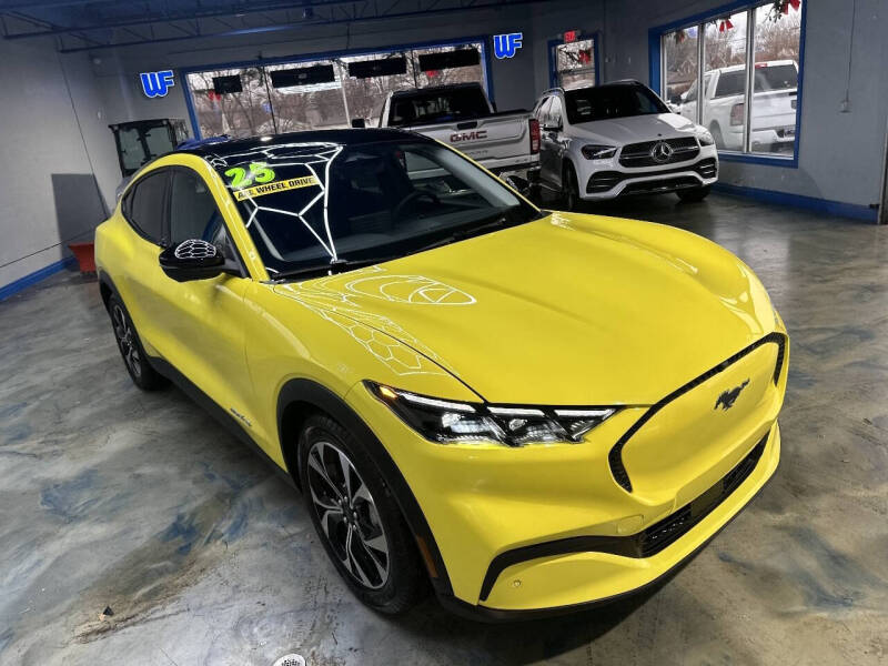 2025 Ford Mustang Mach-E Select