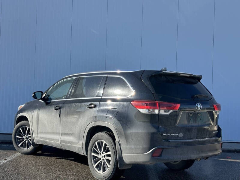 2018 Toyota Highlander SE