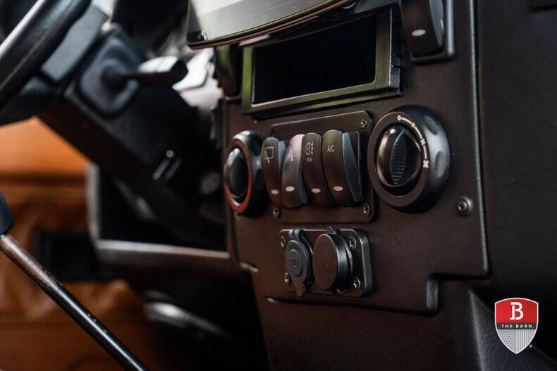 1987 Land Rover Defender