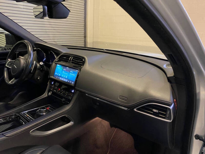 2019 Jaguar F-PACE S