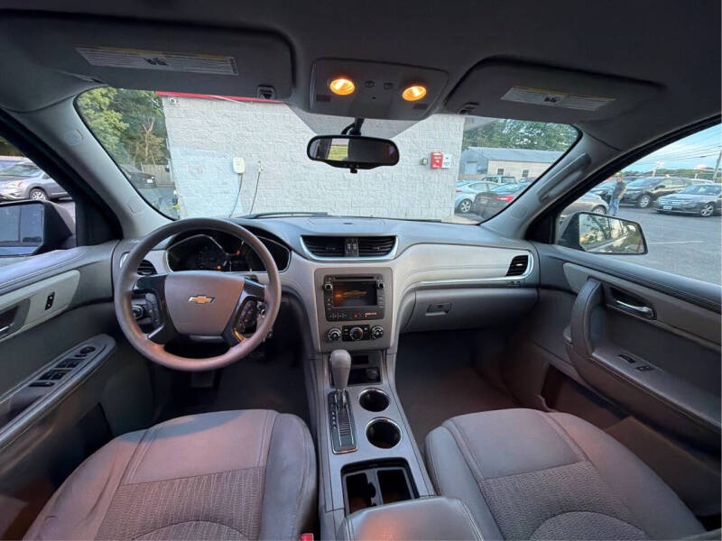 2013 Chevrolet Traverse LS
