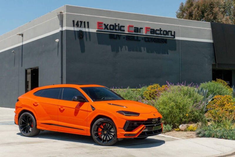 2023 Lamborghini Urus S