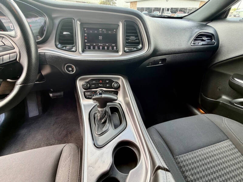2019 Dodge Challenger SXT