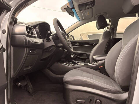 2019 Kia Sorento LX V6