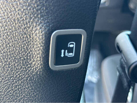 2024 Chrysler Pacifica Touring