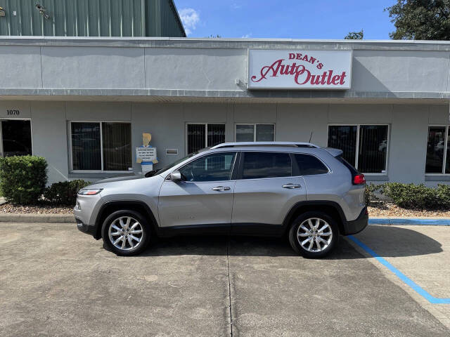 2017 Jeep Cherokee for sale at Deans Auto Outlet in Ormond Beach, FL