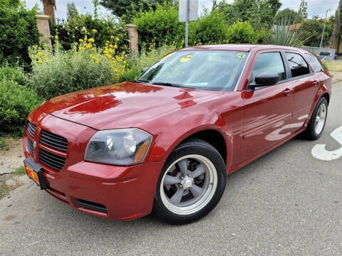 2005 Dodge Magnum for sale at HAPPY AUTO GROUP in Panorama City CA