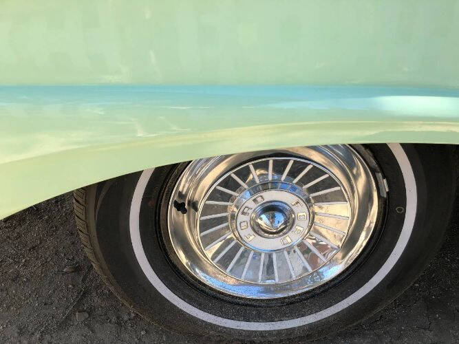 1957 Ford Fairlane 500