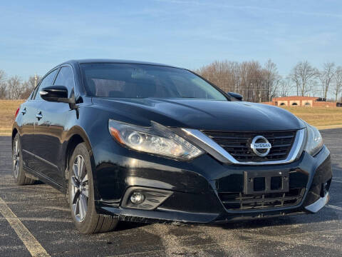 2016 Nissan Altima for sale at Indy West Motors Inc. in Indianapolis IN