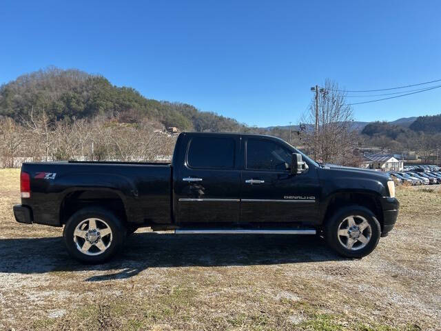 2011 GMC Sierra 2500HD Denali