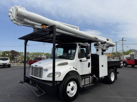 2019 Freightliner M2 106