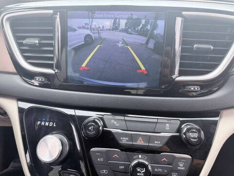 2017 Chrysler Pacifica Touring-L