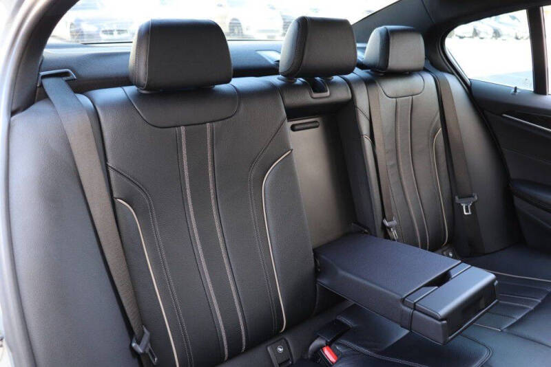 2017 BMW 5 Series 540i
