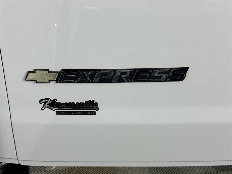 2024 Chevrolet Express 2500