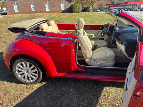 2008 Volkswagen New Beetle Convertible SE