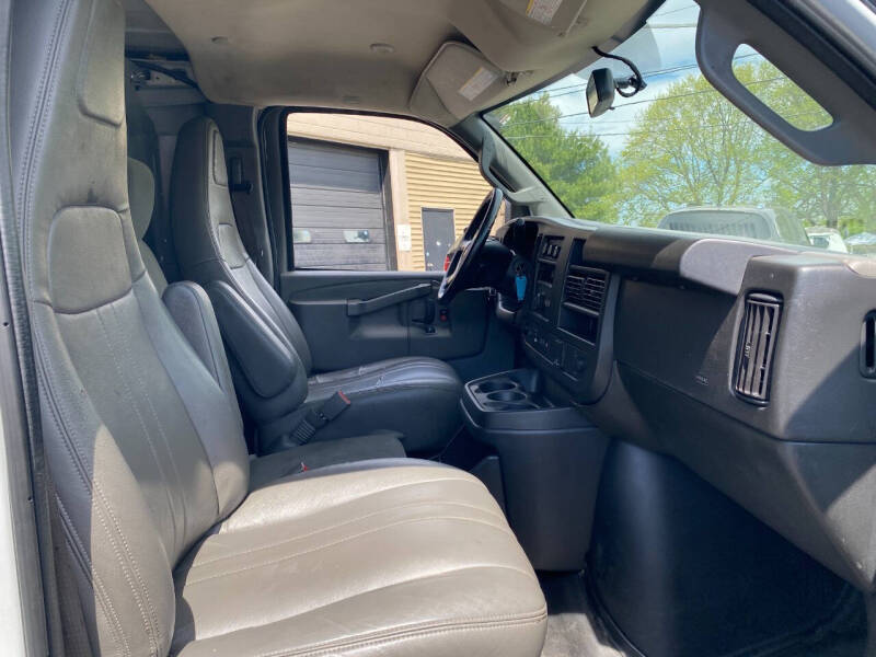 2019 Chevrolet Express 2500